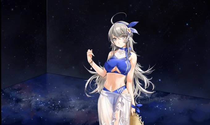 ナイトプールか夜の海にいる二人だ...