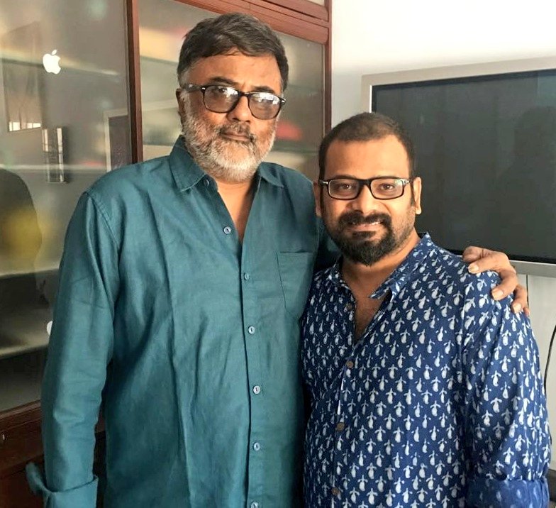 kayaldevaraj's tweet photo. August 11th, #AndhraMess Movie Director @jaicolors Birthday.
Best Wishes Sir
#HappyBirthdayDirectorJai
#HBDDirectorJai #Jai
#DirectorJai #DirectorJaiBirthday
@proyuvraaj @idiamondbabu @RIAZtheboss @actorrajbharath @meenakshinews @esakkimuthuk @ParasRiazAhmed1 https://t.co/ebXOvWv1OP
