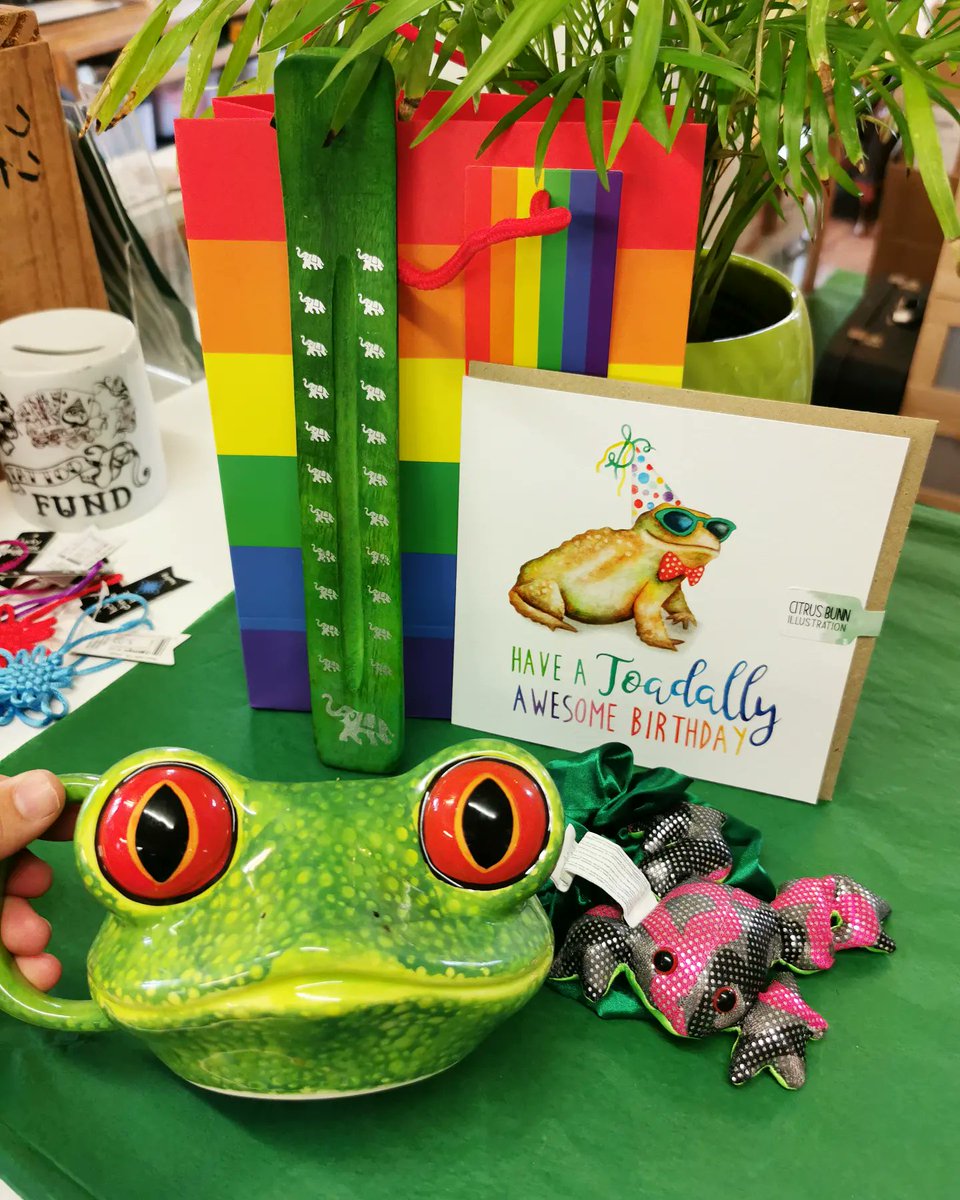 2ndfloorchester's tweet photo. Any Froggo/Toadie fans out there?
We got you ๐๐๐
This Gift idea set includes our,
๐ Rainbow Gift Bag
๐ธ Tree Frog Mug
๐ Incense Holder
๐ธ Frog Sand Animal
๐บ Disco Scrunchie
๐ธ Toadally Awesome Card
Available to shop in store now!
#giftshop #chester #froggos https://t.co/XCqsfhI9WO