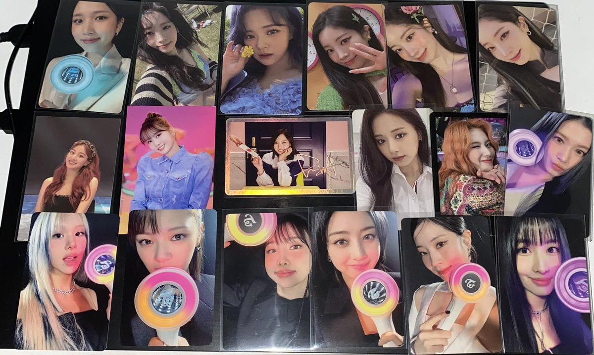 claisells's tweet photo. wtt lft ph 

have: see pic
want: any newjeans hanni pc / exo chanyeol pc / heeseung/sunghoon pc

/

wts lfb ph twice SALE 

if interested in buying
WHOLE SET ₱800

dm / reply for offers/claiming

t enhypen twice photocards https://t.co/h0MARcrSLQ