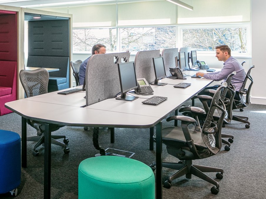 allsfar's tweet photo. Support your teams to do their best work by creating calm at the office. Here are 4 actionable tips to promote calm by minimising noise and distractions. 👉 https://t.co/RodSeCcQpv #acousticdesign #creatingcalm #officeinteriors #interiordesign #workplacedesign https://t.co/N98YifMMTW