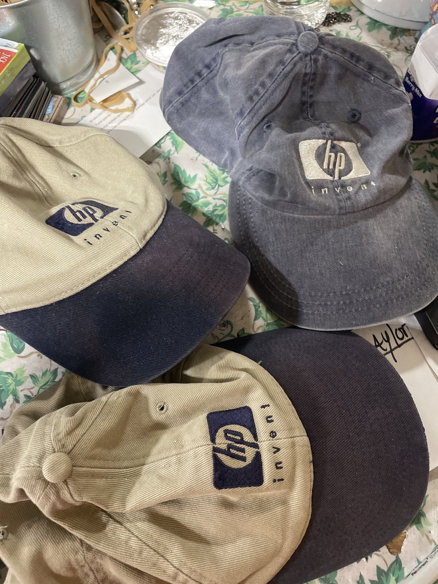 xandercusa's tweet photo. @f4micom How about some more hats? https://t.co/jtdmwRPO9H