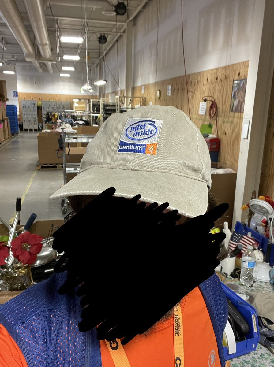 xandercusa's tweet photo. @f4micom How about some more hats? https://t.co/jtdmwRPO9H