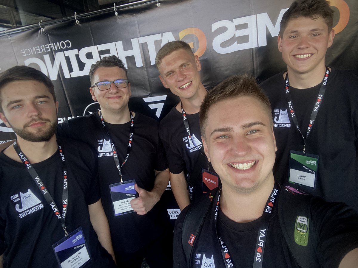 Wait... What? Interactive tweet media