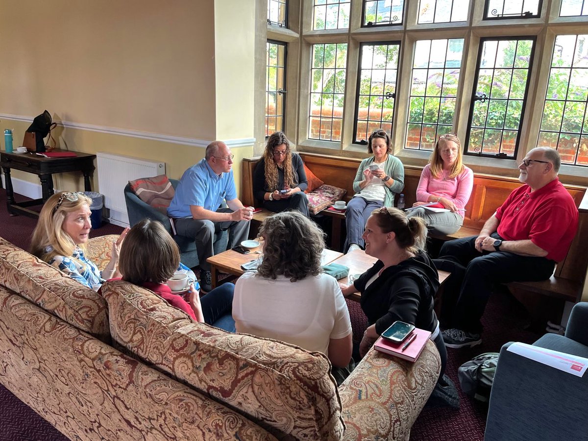 TExpLAlvernia's tweet photo. OurTExpL educators are in ENGLAND this week, where they will immerse themselves in the powerful @UniofOxford model and learn strategies to serve our students. Please help us wish them an inspiring, safe, and unforgettable trip! #TExpL #oxforduk #educatorsabroad #studyabraod https://t.co/7HX3Cto4iT