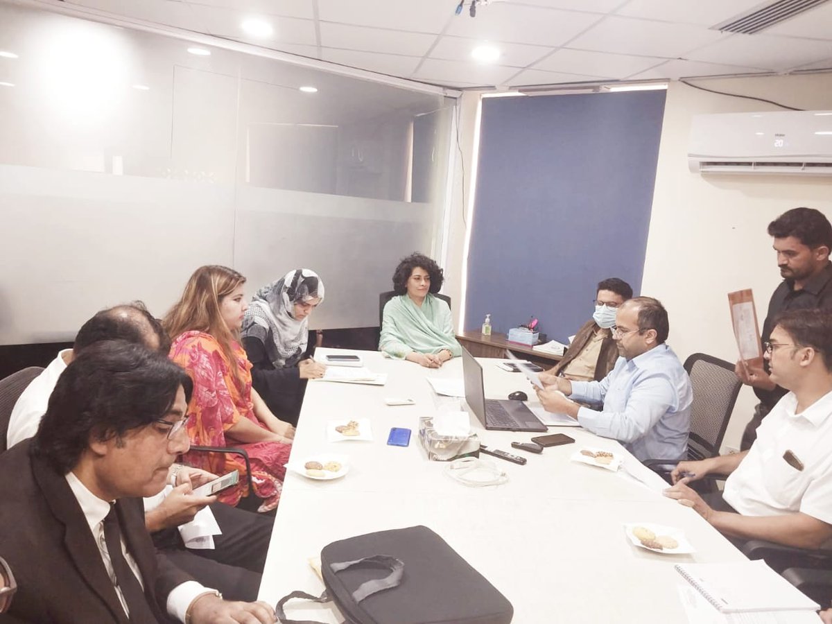 PunjabGreenDP's tweet photo. Gearing up for progress! 🌟 Today, the SP&IU Procurement Committee is in action, as Financial Proposals were unveiled in the presence of Technically Qualified Bidders for the 'Short Term Legal Advisory Services' procurement. 💼💡 #ProcurementProgress #CollaborationAtWork https://t.co/VjyUUNsSzk