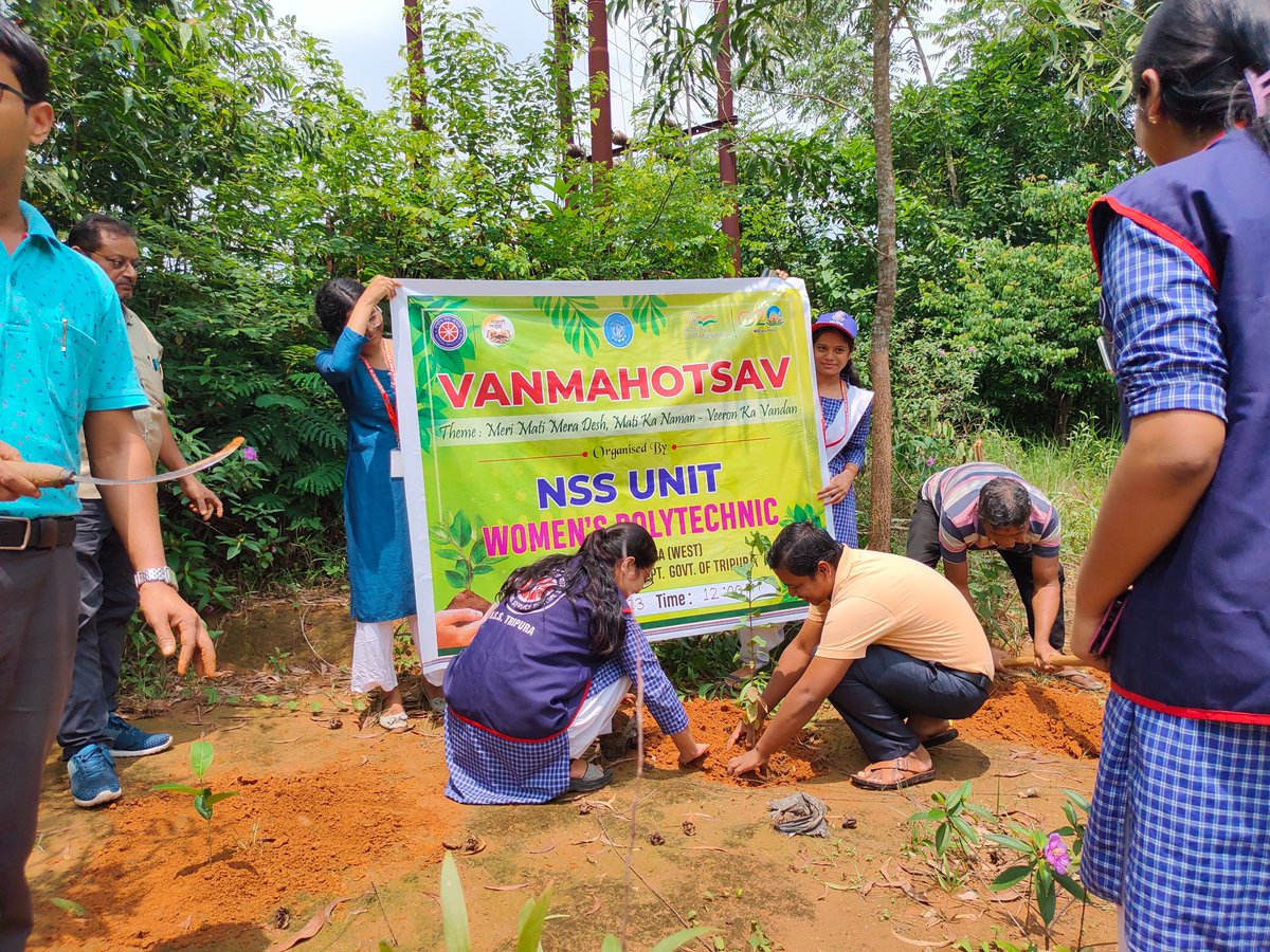 WSpolytechnic's tweet photo. The NSS unit of Women's Polytechnic Celebrated Vanamohotsav Program under  theme: Mera Mati Mera Desh, Maati ka Naman- Veeron ka Vandan* on 9th August 2023 in Women's Polytechnic. Faculty members, staff, students , NSS Volunteers &amp; participants of the 1st batch of PMKVY 4.0 https://t.co/93NFArMv2n