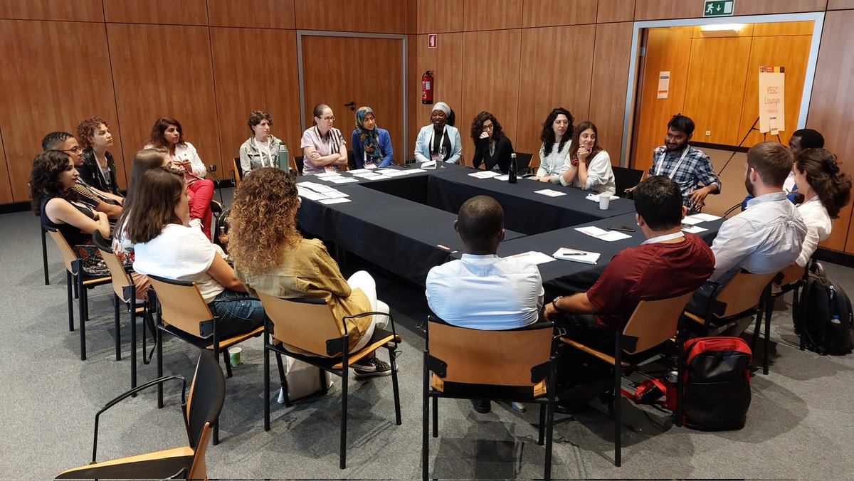 Wonderful &amp; lively discussion about diversity and equity in the YSSC Lounge at #ISNESN2023! 

Thanks to all young scientists from all over the world who came to share their experiences on the topic! 

#WeAreNeurochemistry