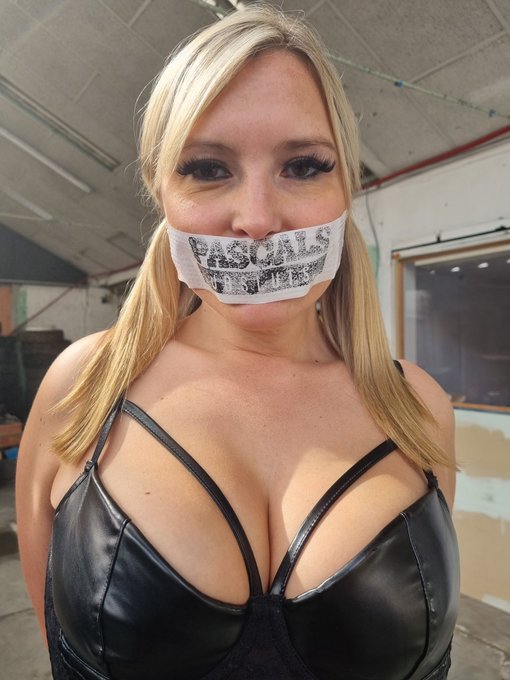 From today's PSS shoot with @Charlie_Raexxxx and @MarcKayeXxx xx https://t.co/xXemIyCuo9<a class="tags" target="_blank" title="On Twitter" href="/?out=eyJ0eXAiOiJKV1QiLCJhbGciOiJIUzUxMiJ9.eyJpYXQiOjE3MjE2NzUxMjcsImlzcyI6InR3cG9ybnN0YXJzLmNvbSIsIm5iZiI6MTcyMTY3NTEyNywiZXhwIjoxNzUzMjExMTI3LCJyZWRpcmVjdF91cmwiOiJodHRwczovL3R3aXR0ZXIuY29tL0NoYXJsaWVfUmFleHh4eCJ9.CZFty-HD1e6SdoI8OEhLVkJFLDLSIN186l2vF_CD1rzxUCNQuifW5FdTREDuSJoltmAlkqu7cz67cglgCZ3FTg">@Charlie_Raexxxx</a><a href="/tag/oops"class="tags"><span>#oops</span></a><a href="/tag/hardcore"class="tags"><span>#hardcore</span></a>