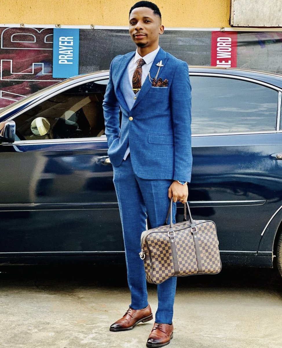 GodsgraceIghor1's tweet photo. ONE OF…. My favorite of all papa’s outfits🤗 @timierewejoh @blmiglobal 

The pose is giving 
It is contributing 😅

It’s giving “Ready For The Work” Vibes

#whosyourdaddy #apostleoflove #atkl #blmi_global #doatkl https://t.co/f9HoynS5C1