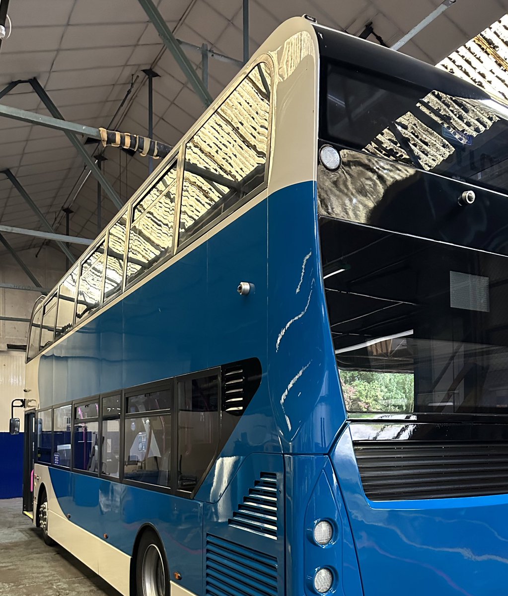 alexhornbyrail's tweet photo. Reviewing progress here @MidBluebird this morning where the transformation ahead of our #CitySwift launch - for our X36/X37 routes between Glasgow, Falkirk &amp; Stirling - is well underway. https://t.co/EJSKgEaHdk