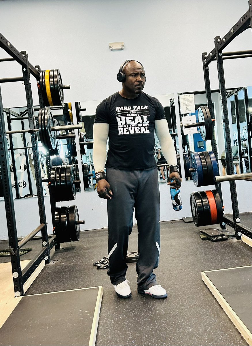 OGDEISEL's tweet photo. What matters to you may not to others. Focus on ur success and if they are part of ur journey u won’t hv to beg. Hv a Blessed day. #OGDEISEL 🗣️ https://t.co/oajACkN58R