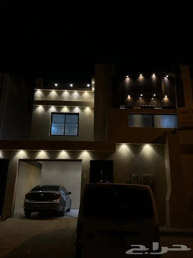 madmun22's tweet photo. #امر_ملكي مضمون لادارة الاملاك والتسويق العقاري يقدم لكم فيلا للايجار 🏠 الموقع الرياض حي الرمال( تفاصيل الفيلا  )شارع 15 م ♻️ العقار جديد مساحة فيلا 347 متر ✅ عبارة عن ثلاث ادوار ومداخل سيارة ومشب خارجي ومسبح خارجي ومساحة جلسة خارجيه وخمس غرف وصالتين مفتوحة وخمس دورات مياه  ✔️ https://t.co/9HmMn10zlh