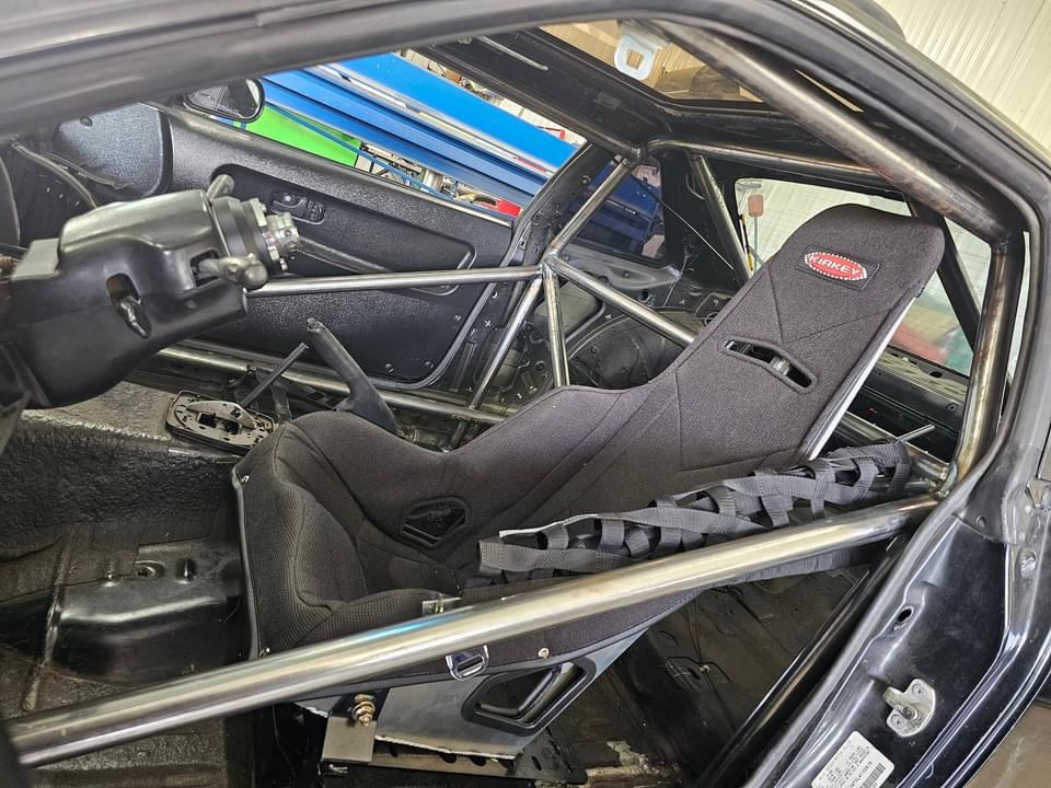 SWRACECARS's tweet photo. Thanks for choosing to be #swequipped, David Zicari. Dave is very pleased with his S&amp;W roll cage, which was installed by Peter Boudrias, Race safe, fast and keep up the great work! #customerappreciation #rollcage https://t.co/LBBqmDA7Y4