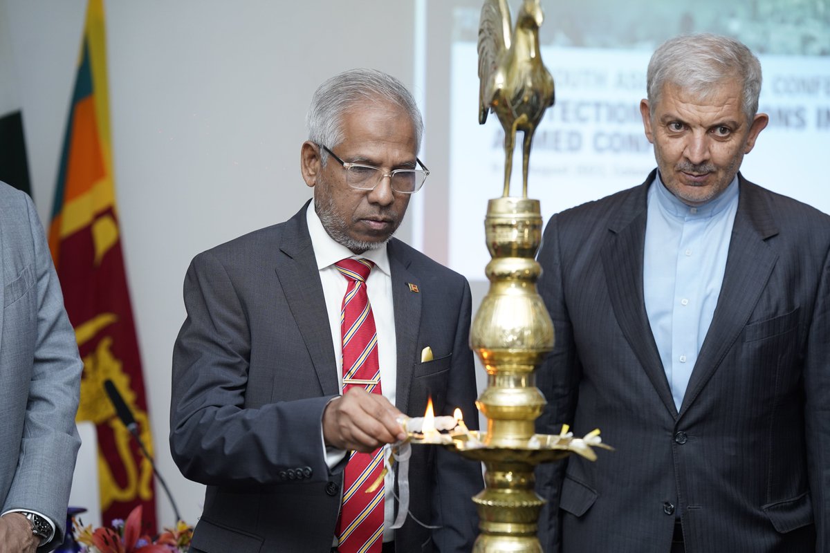 ChappazSeverine's tweet photo. Today, @ICRC in Colombo welcomes delegates from South Asia and Iran to 12th South Asia conference on International Humanitarian Law with our co-hosts @MFA_SriLanka. Looking forward to vibrant discussions on "Protection of persons in contemporary armed conflicts" #IHL #SriLanka https://t.co/kOyS9LWTgq