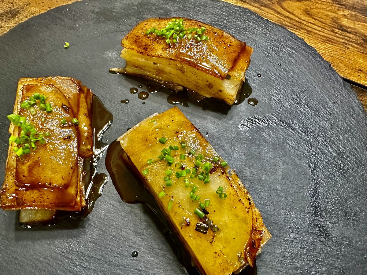 chef_anthony0's tweet photo. Potato Pavè with a Black Truffle Sauce Red Wine Reduction 

https://t.co/kLSkctlOqM

#ChefAnthony #AMCatering #Truffletopia #inthelab #sauceisboss #NoStyleJustGoodFood #makeyourlastlikeyourfirst #mytimeiscoming #GodDid https://t.co/fWsNpuIubl