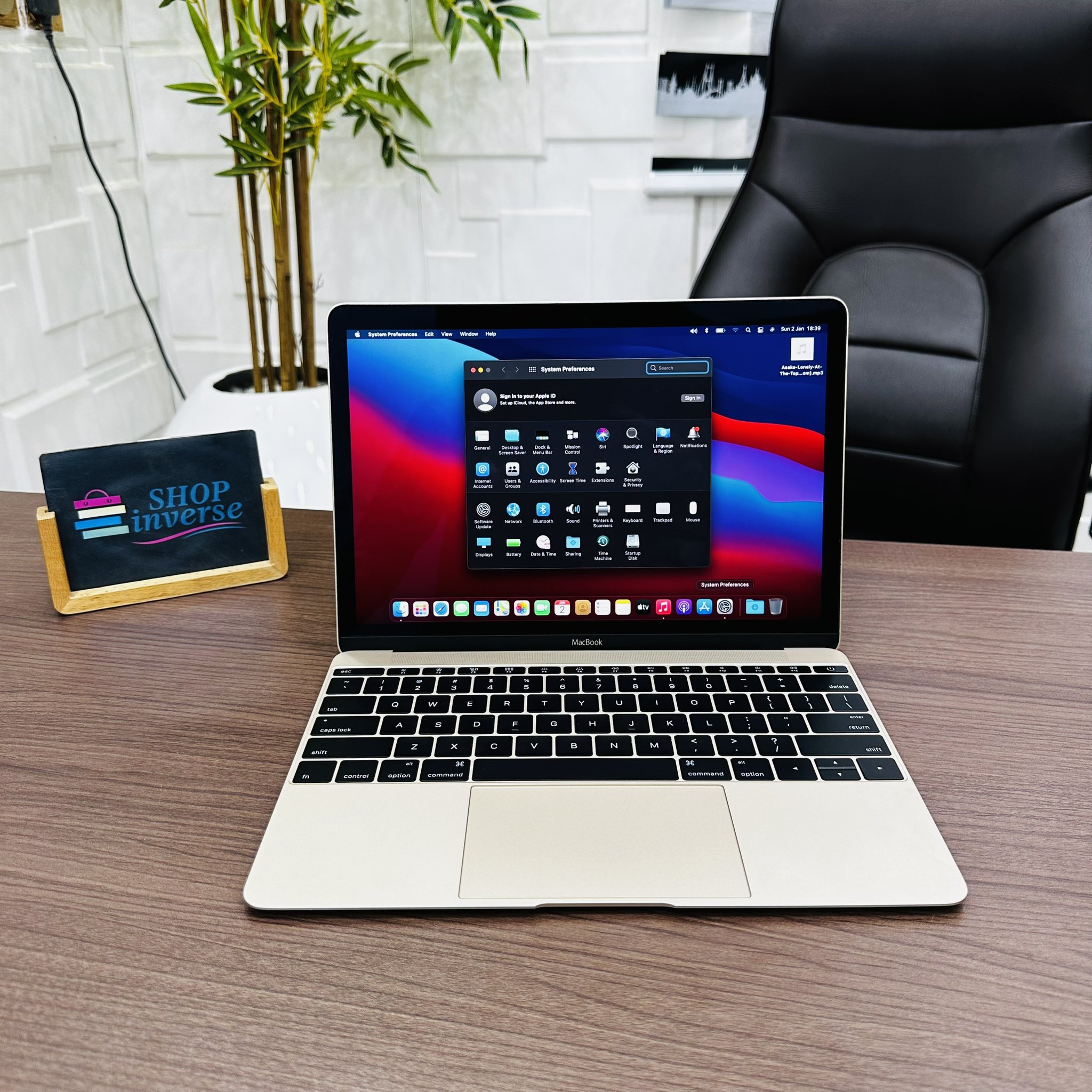 MacBook 12インチ 2017 m3 スペースグレー MacBook 12インチ 2017 m3 スペースグレー Macbook 2017 Retina