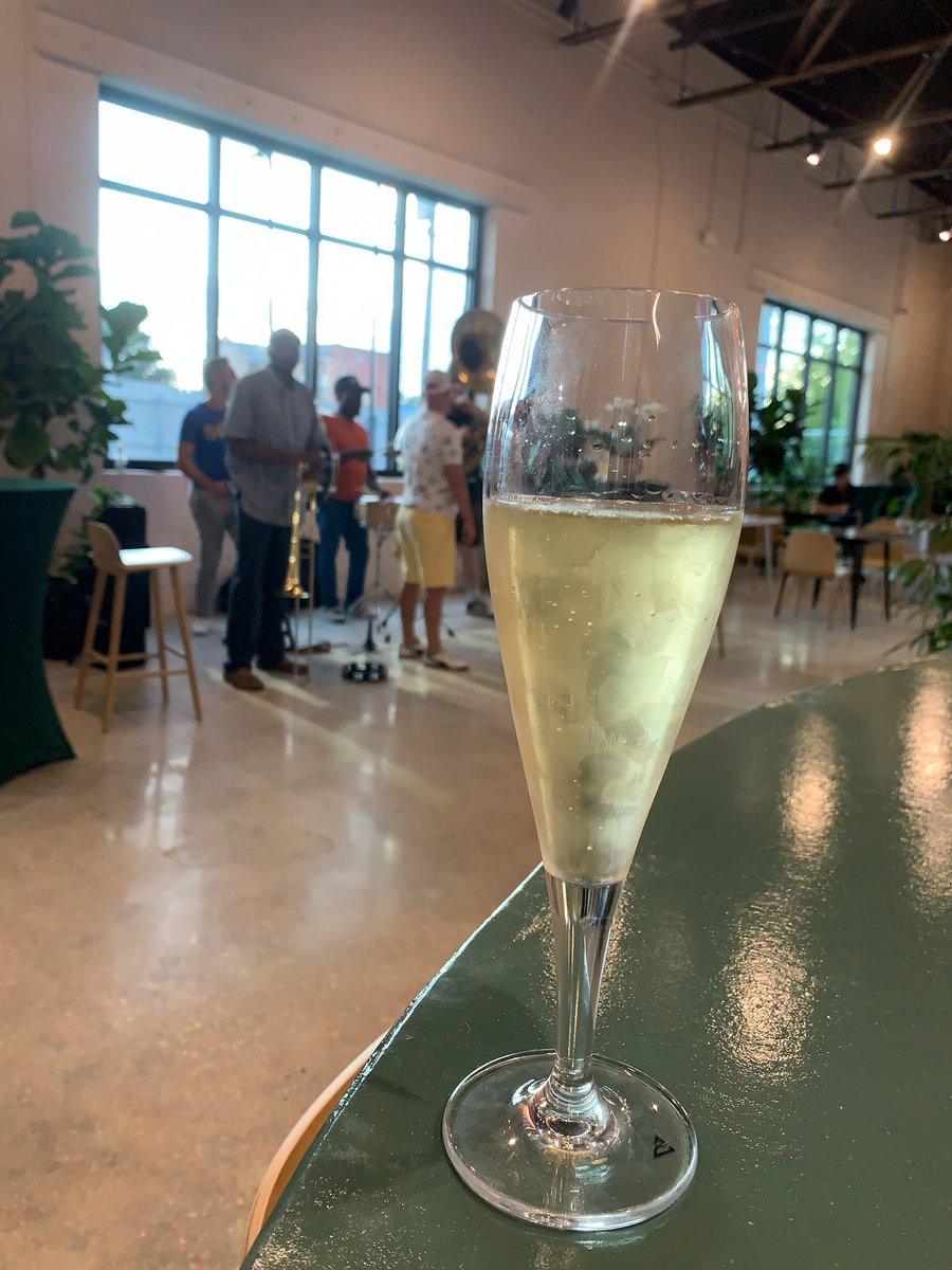 Messina's Catering tweet media