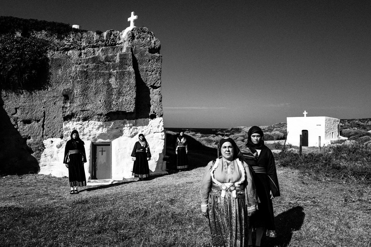 tatakis81's tweet photo. Skyros island ๐๏ธ Sporades, Greece ๐ฌ๐ท
Part of my project โCaryatisโ. A study on female traditional Greek costumes.
See more at: https://t.co/BgVDkkwA1L ๐
#skyros #island #visitgreece #blackandwhitephotography #caryatis #fashion https://t.co/3EMeTPS83d