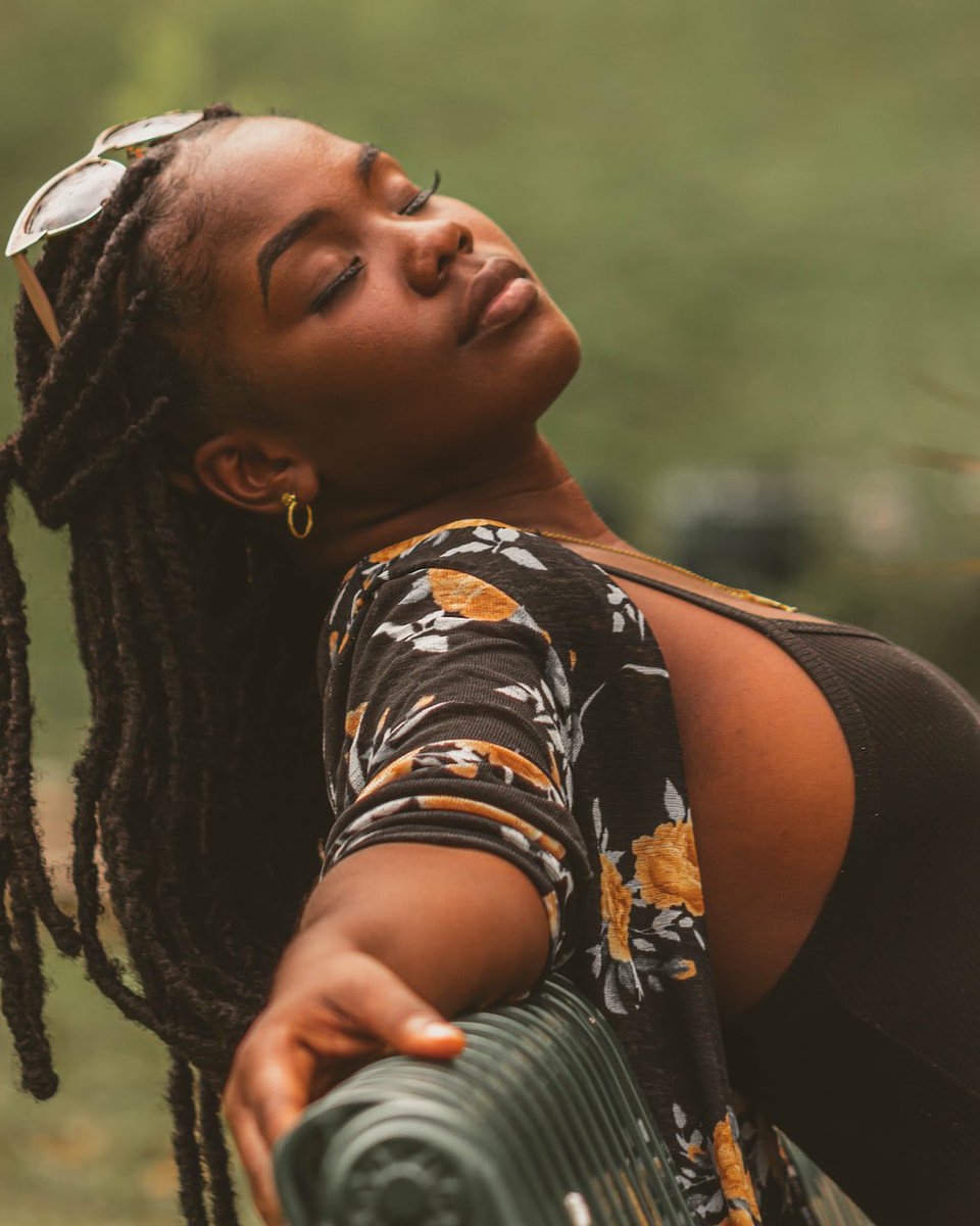 KamilaShakur's tweet photo. Made you guys a meditation focused on self-trust 🎧
Find it on #WalkingThePath
Subscribe if you haven’t already 💌
https://t.co/phgYvYbCvB https://t.co/7lsp0ozbqJ