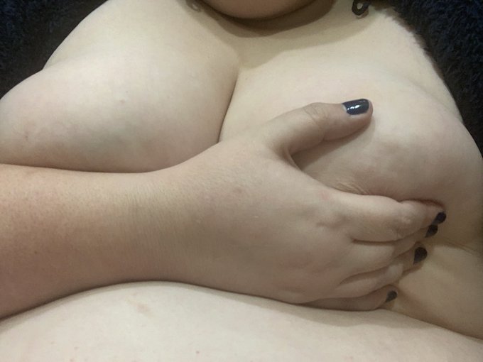 Tits a lovely night in Australia 😉  #bbw #sbbw #horny #ridingadildo #paymeandiwillDPforyou #dp #anal<a href="/tag/bbw"class="tags">#bbw</a><a href="/tag/sbbw"class="tags">#sbbw</a><a href="/tag/boobies"class="tags"><span>#boobies</span></a><a href="/tag/fatty"class="tags"><span>#fatty</span></a><a href="/tag/horny"class="tags"><span>#horny</span></a><a href="/tag/fat"class="tags"><span>#fat</span></a><a href="/tag/dp"class="tags"><span>#dp</span></a><a href="/tag/anal"class="tags"><span>#anal</span></a><a href="/tag/cam"class="tags"><span>#cam</span></a><a href="/tag/tits"class="tags"><span>#tits</span></a>