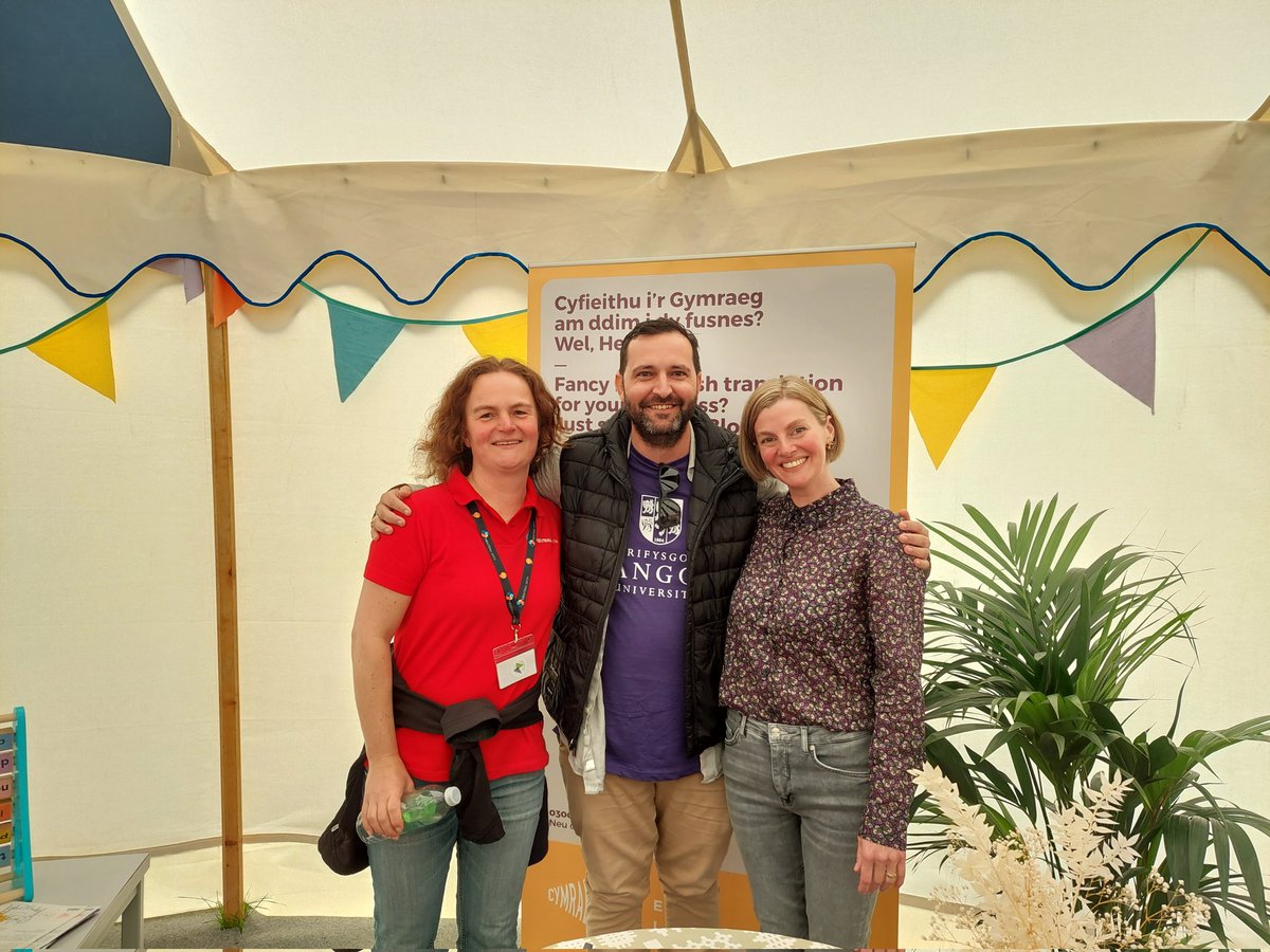 Dan ni'n dod o'r Almaen, Canada a Chiwba ac wnaethon ni ddysgu Cymraeg.  Ymunwch â ni.
#steddfod #eisteddfod2023