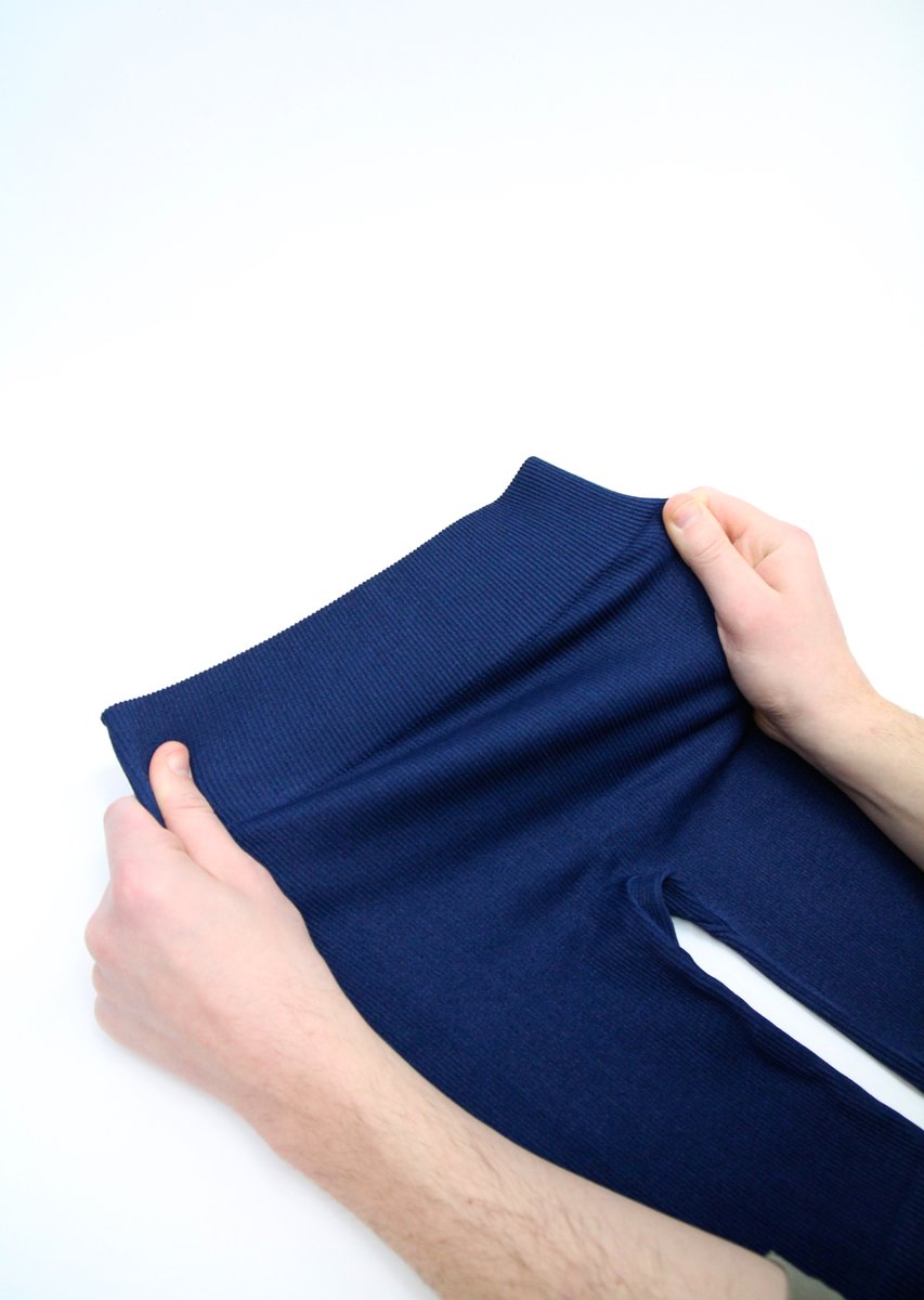 tonellosrl's tweet image. What you see is the result achieved with our high-temperature dyeing machines.
The intense hues of this garments have been achieved through #Metalcomplex dyeing, powered by #UP technology. The result is boldly penetration of the color while keeping minimal consumption (LR 3:1)