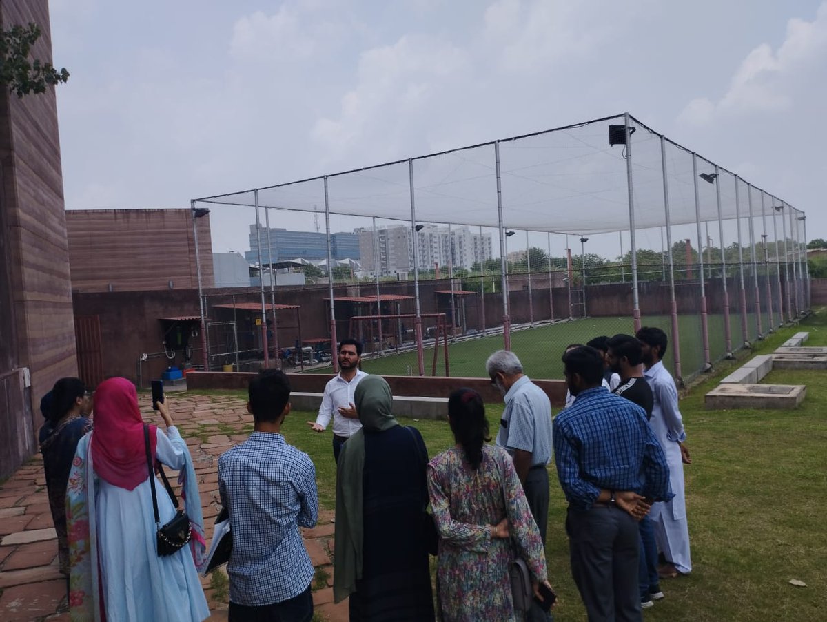 solforgpk's tweet photo. As part of the Green Urban Development School (GUDS) initiative, together with @usembislamabad and @int_urb we arranged an insightful site visit for budding research students to @telenorpakistan's office. This visit was a step towards enhancing their understanding of how innovative design, technology, and responsible practices can effectively shrink the #environmental and carbon footprint of buildings.

#GreenUrbanDevelopment #BuildingForTomorrow
