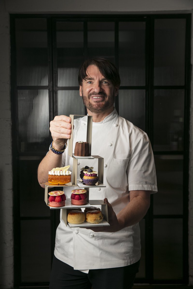 eric_lanlard's tweet photo. Happy Afternoon Tea Week 🫖🥂🇬🇧
#AfternoonTeaWeek https://t.co/N6ENBY0TWB