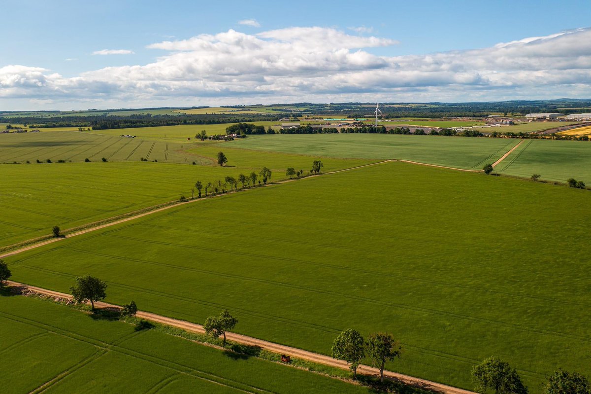 New to the Market 🌳

Land at Moss-Side Of Esslie - 
A block of Grade 3.1 arable Land, offering an investment opportunity or a bolt on to an existing holding!

▪️269.86 Acres of land
▪️Offered for sale as a whole

📲  galbraithgroup.com/property/per23…
