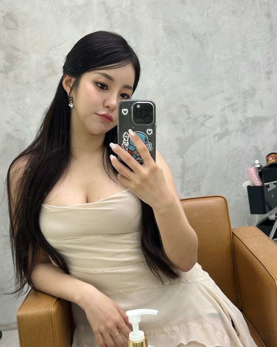_bbgirls's tweet photo. YUJEONG BBGIRLS INSTAGRAM UPDATE 

captioned: 오늘밤 코미디빅리그 오 10시 40분,, 💋

#yujeong #bbgirls #bravegirls #instagram #igupdate #wednesdaythought #Kpop #ONEMORETIME #NEWGIRLGROUP #KPOPDEBUT https://t.co/t1B3k41IbR