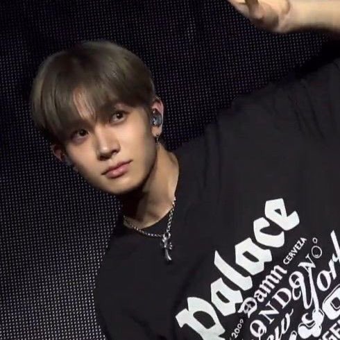 hello, i’m jae. help me find interactive moots

⋆ she/they, minor, filo
⋆ not new to #stantwt &amp; #kpoptwt 
⋆ engene, once, army, carat, moa
⋆ any fandoms are welcome

♡/↻ are much appreciated, thank u