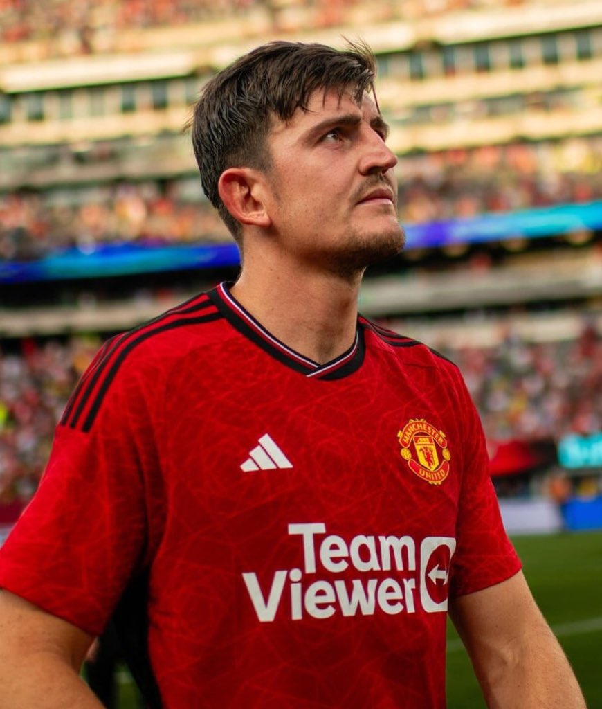 Gue termasuk orang yg percaya bahwa Maguire adalah bek bagus, gue percaya bahwa dia ga sebego yg orang bilang.

Mungkin, Man United terlalu besar buat dia. Gue beneran berharap yang terbaik buat karirnya. Semoga, di West Ham dia kembali ke performa terbaiknya 🙏

#utdfocusid