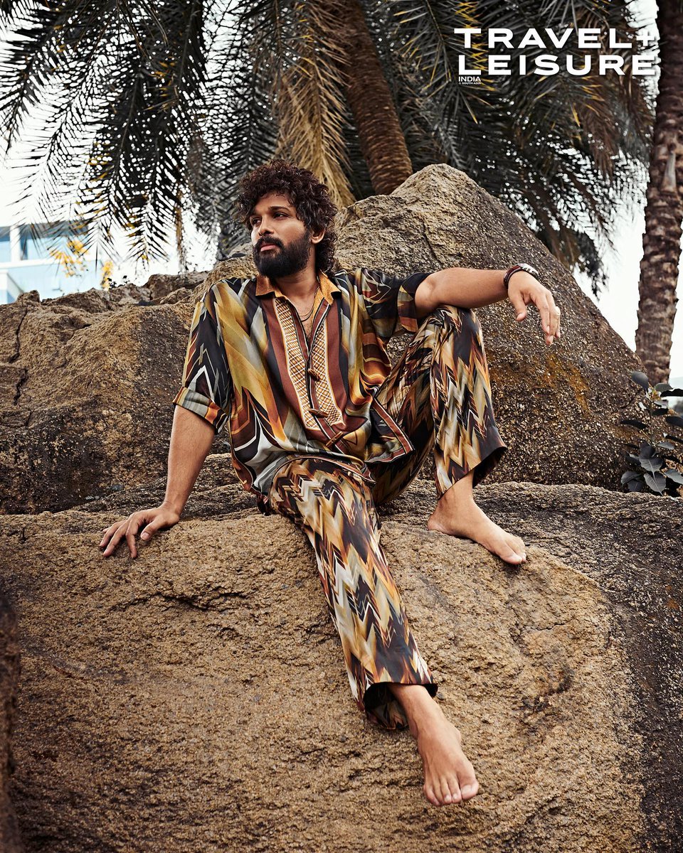 AlluVamsi15's tweet image. There's a lot to love about @alluarjun . But what we love the most about our latest cover star is humility. 
Grab our latest issue for his interview!

@volvocarsin #XC40Recharge #futureiselectric #tlindia