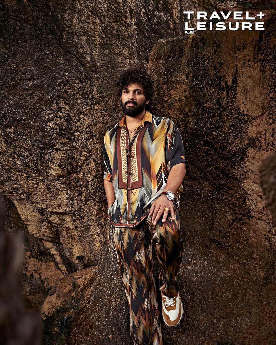 AlluVamsi15's tweet image. There's a lot to love about @alluarjun . But what we love the most about our latest cover star is humility. 
Grab our latest issue for his interview!

@volvocarsin #XC40Recharge #futureiselectric #tlindia