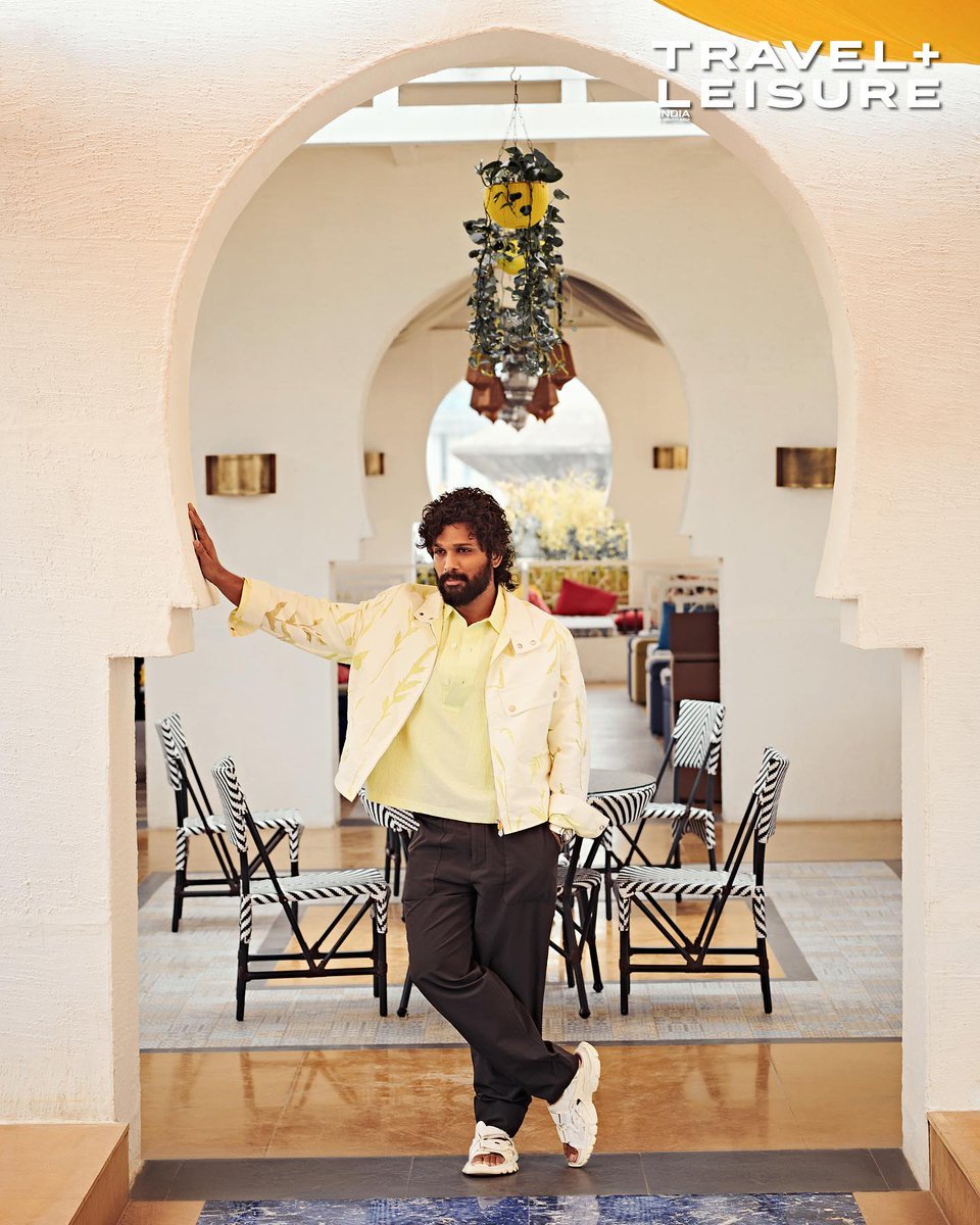 AlluVamsi15's tweet image. There's a lot to love about @alluarjun . But what we love the most about our latest cover star is humility. 
Grab our latest issue for his interview!

@volvocarsin #XC40Recharge #futureiselectric #tlindia