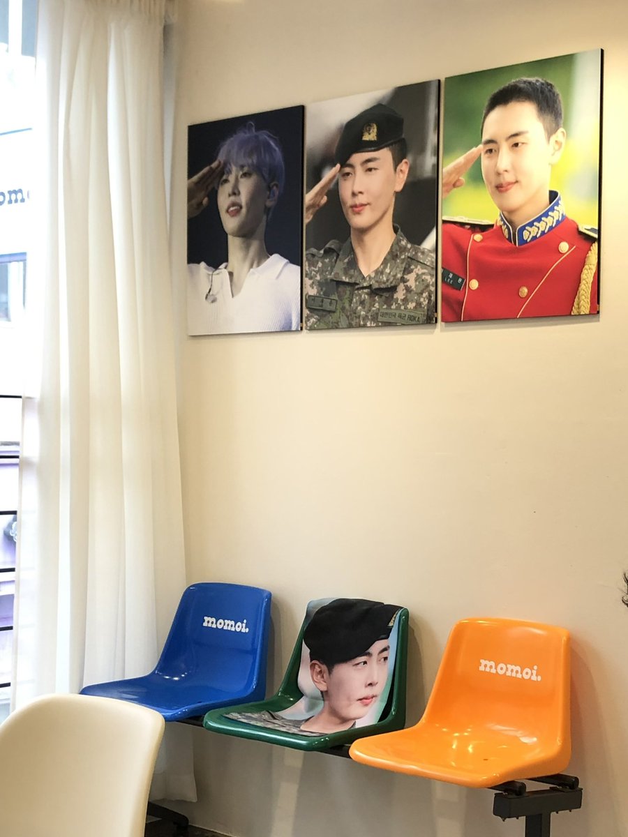 birdyoonn's tweet photo. 캐사랑스런모모이…엉엉
경례재윤이 액자보고 눈물찔끔남
좋아하면괴롭히고싶어서미치궛어 ≪
싶은 재윤이사진들 잔뜩있음 아 사랑스러 ♪ 

#STAY_WITH_JAEYOON https://t.co/2vj8vIWedt