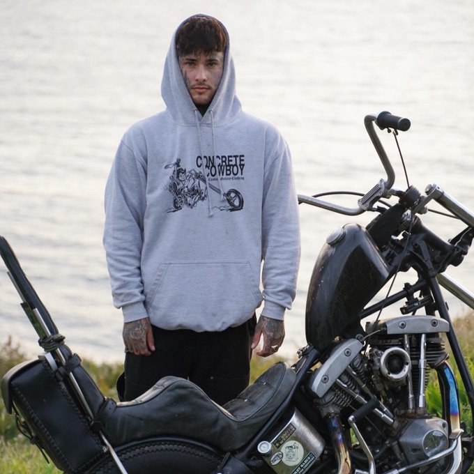 another raffle!  picking a subscriber over the next 24 hours to meet up and film with. onlyfans.con/uglynorth