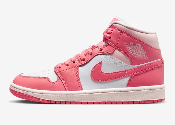 SOLELINKS's tweet photo. Ad: Few sizes restocked
Women's Air Jordan 1 Mid 'White/Sea Coral' 
=> https://t.co/SHqDo3YRQe https://t.co/DApPadCKyZ