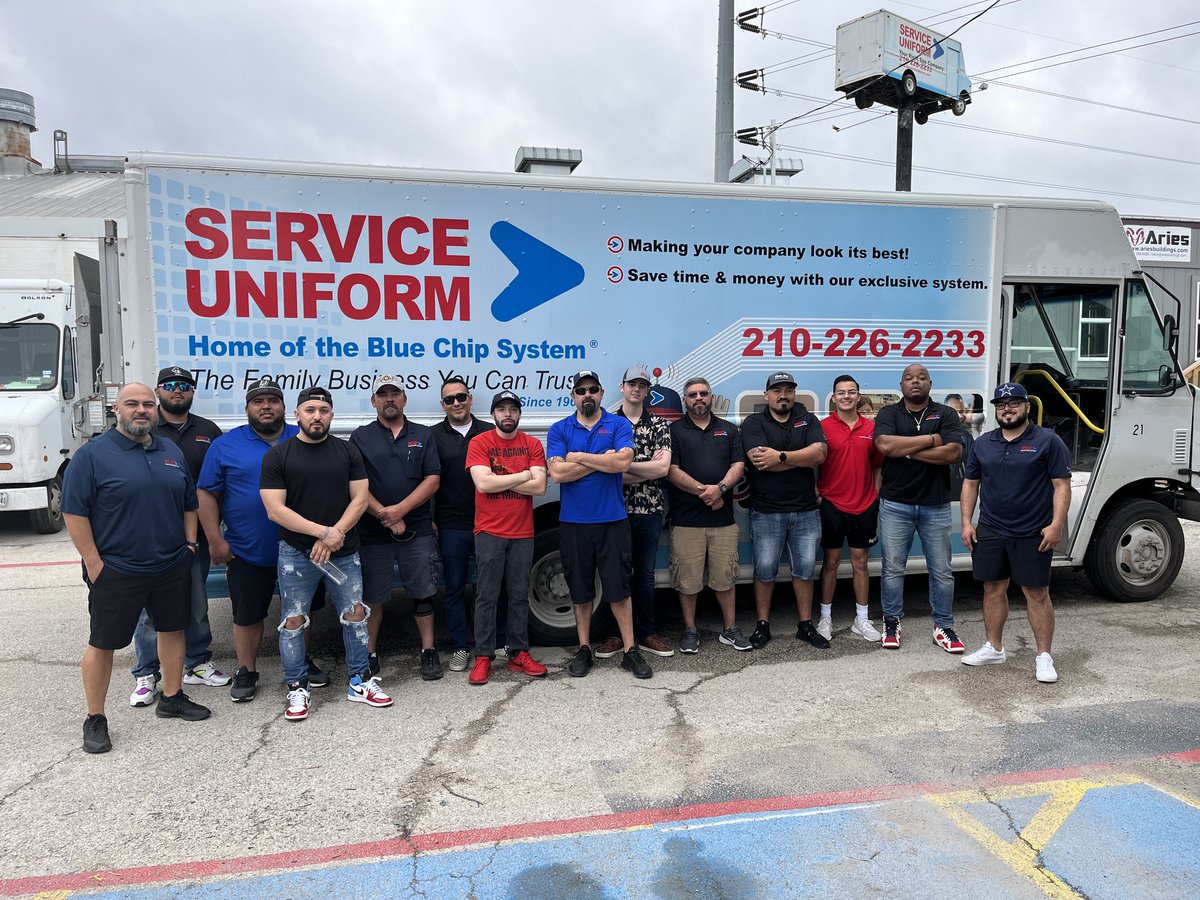 ServiceUniformT's tweet image. This ILUD, we want to take a moment to shift the focus on the incredible men and women who breathe life into every corner of our business. Thank you for your passion, dedication, and commitment to defining the standards of what wonderful service should be. #LaundryIsLife