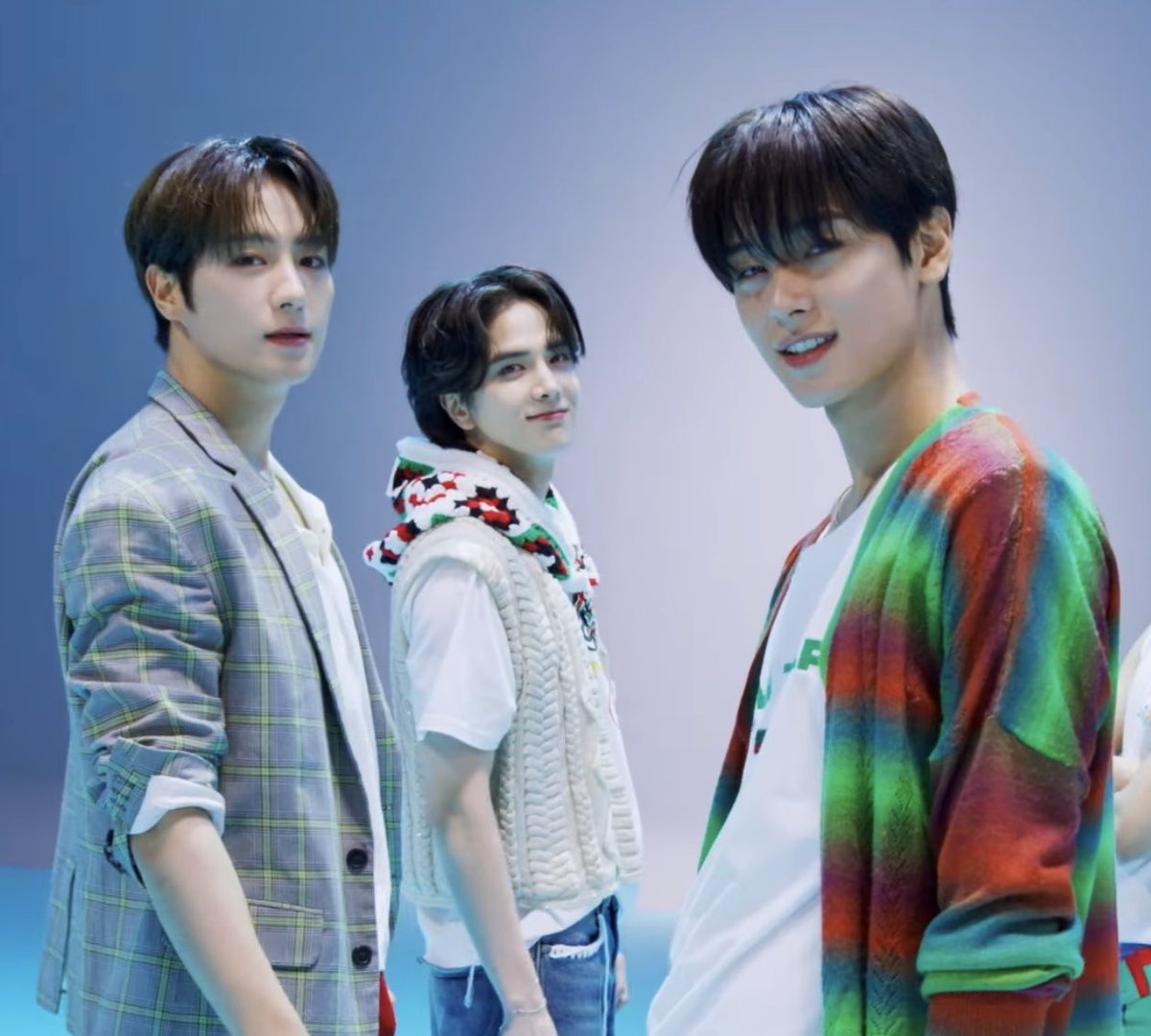 jjuuniverse's tweet photo. 왕잣님들아....................... https://t.co/e9KdOIysM4