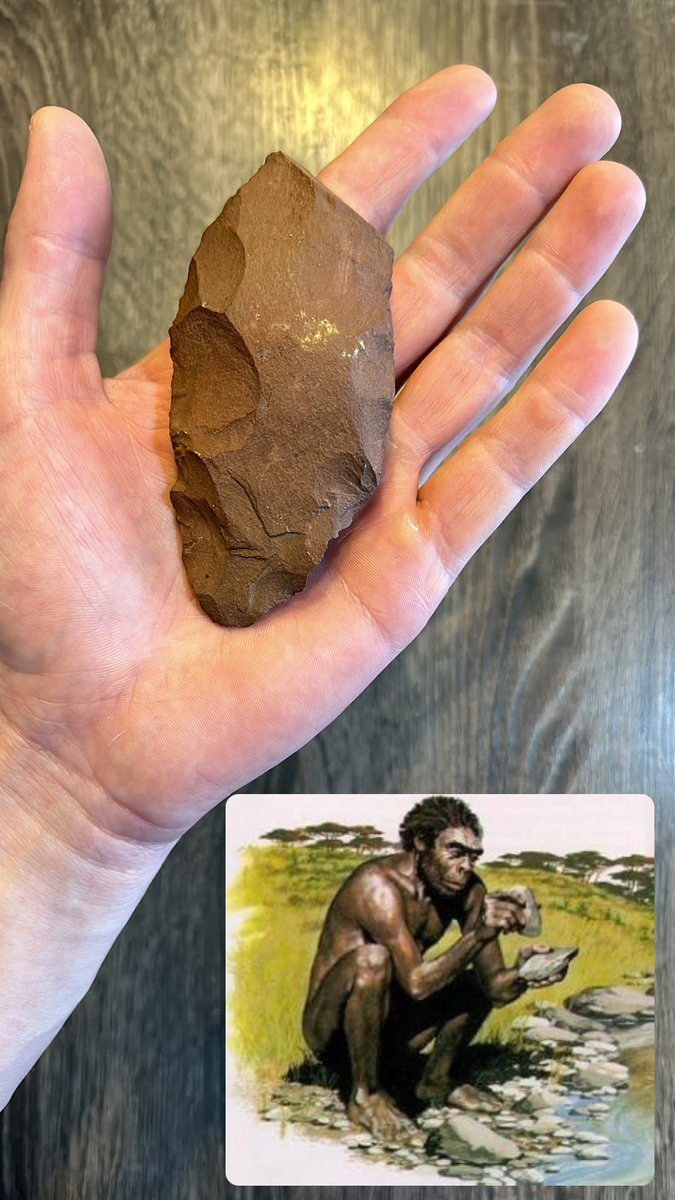 jackson_preuss's tweet photo. É curioso pensar que uma “simples” pedra lascada, já foi em um passado remoto a mais alta tecnologia humana https://t.co/19ybbkf2qf