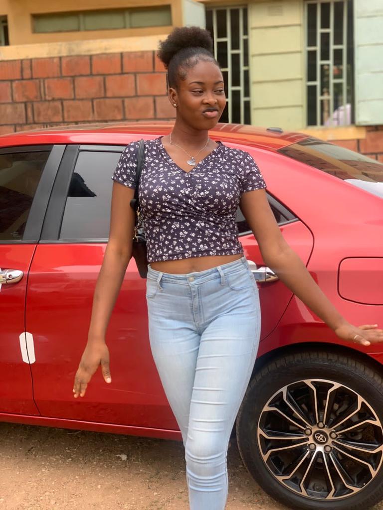 sandylesi_'s tweet photo. Active Arsenal fans❤️

Let's follow each other please before EPL starts👌❤️ https://t.co/NvvqZLm1MP