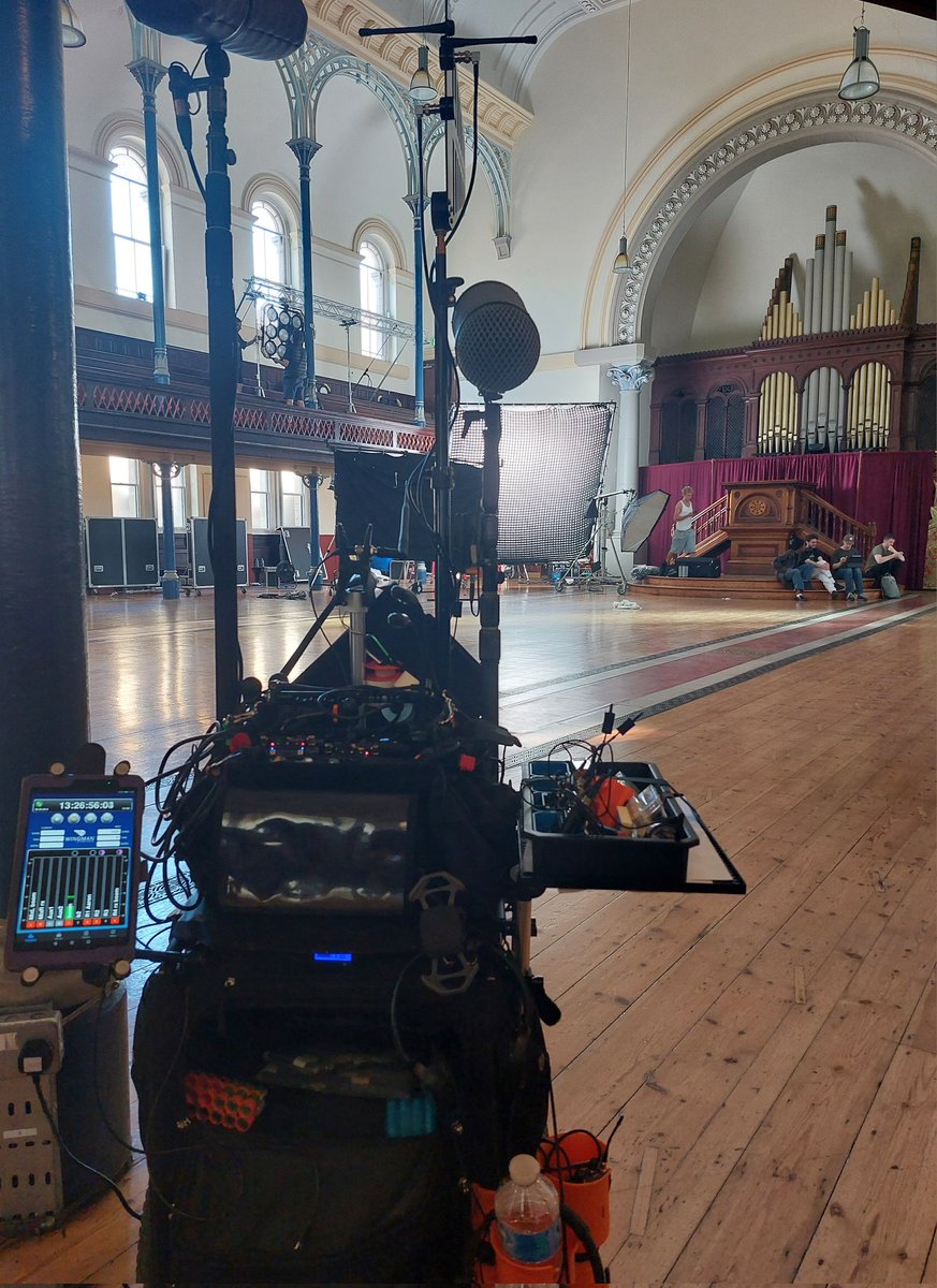 SoundwellAudio's tweet image. The stage for today is set. #roundchapel #productionsound  #soundrecording  #locationaudio #filmunit #filmproduction #crewlife