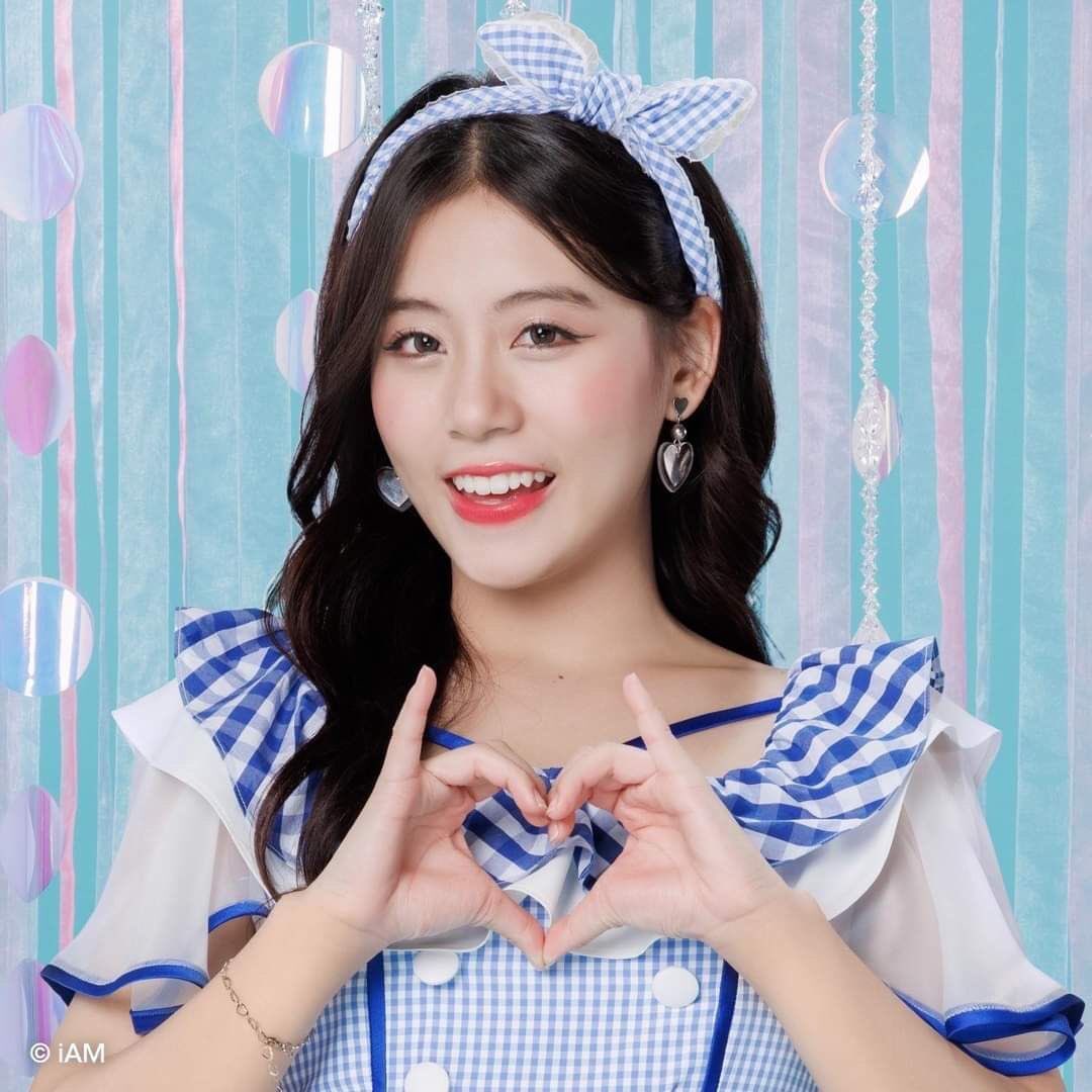 weefond_thfc09's tweet photo. 💙🤍 ฟ้าขาวที่คุ้นเคย 

#WeeBNK48 #fondbnk48
      #GinghamCheckTH https://t.co/yKQk3rTatZ