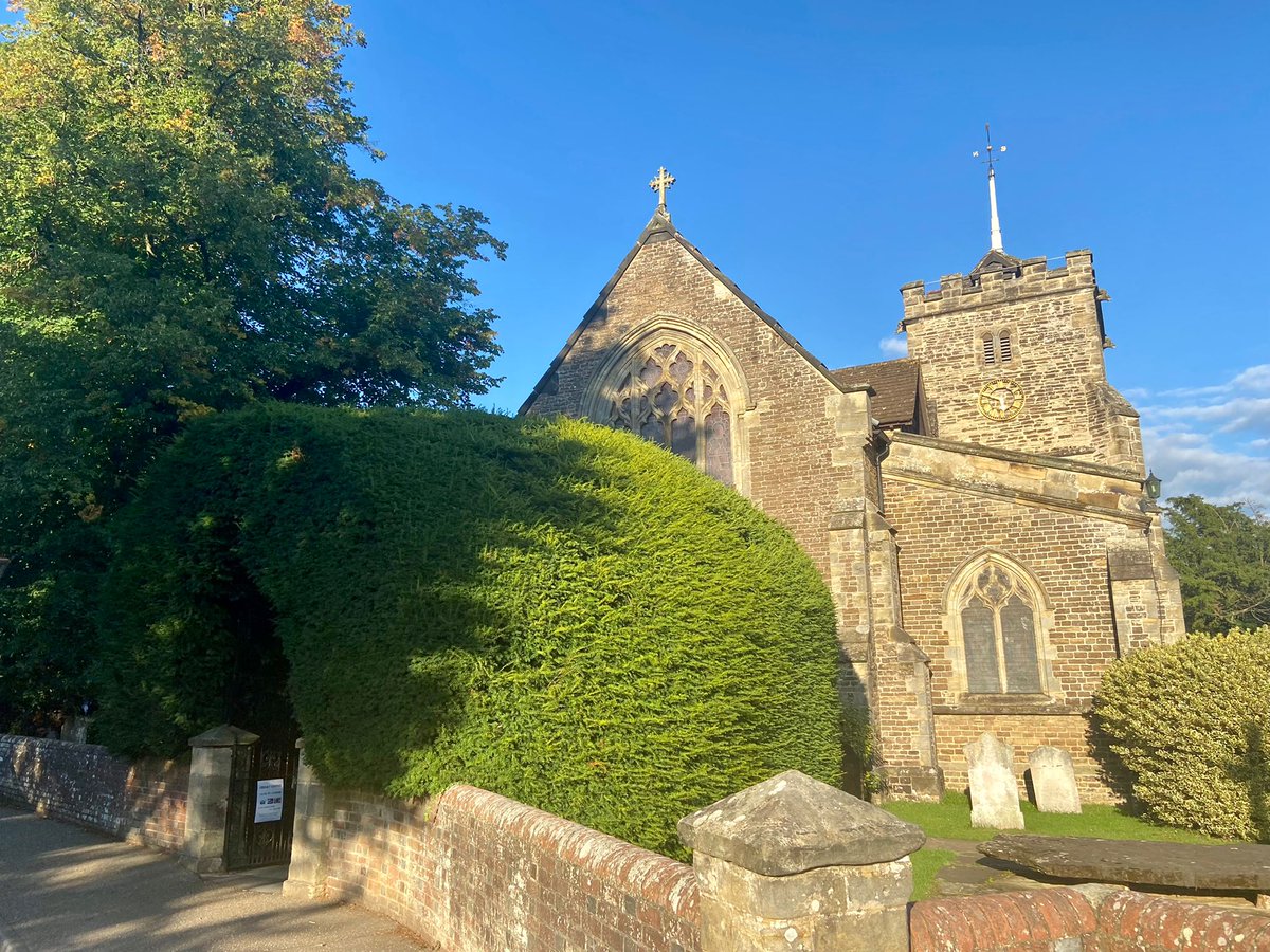 ShelleyProject's tweet photo. We have received £800 for our sponsored walk, In the Footsteps of Shelley, which visits places from his childhood, on Saturday 12th August. Please get us to our goal of £1000. Donate at the link below. 👣 💷
#PercyByssheShelley #Horsham #Warnham
https://t.co/ZLi9DUkGjx https://t.co/C0m032cxvd