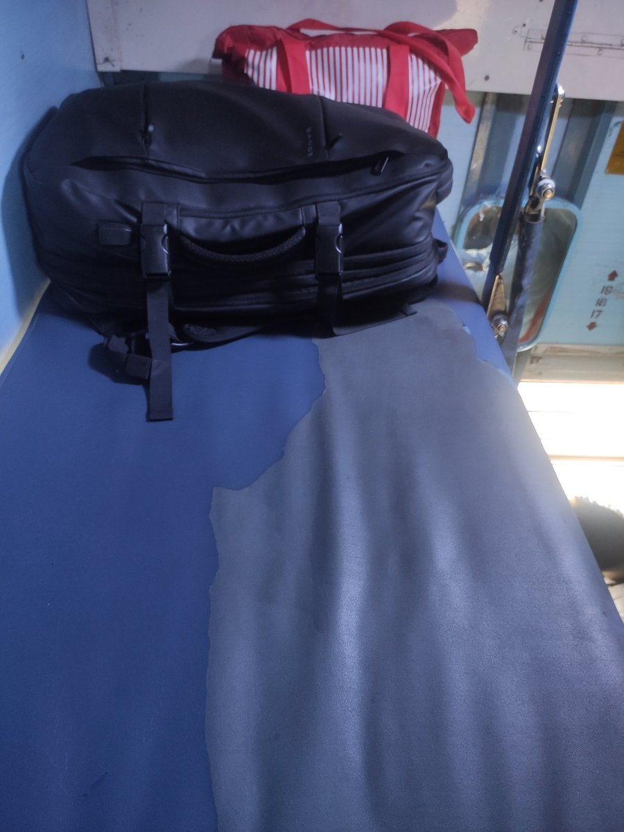 Technohelper24's tweet photo. @AshwiniVaishnaw @RailMinIndia what is this Indian railway? 
I have reserved a seat in sleeper coach of train number 12939 Pune Jaipur express with PNR no. 8852156666 which is torn and entirely uncomfortable and itchy. Also there are weird spots and lines on the seat. https://t.co/T60M1YSLUP