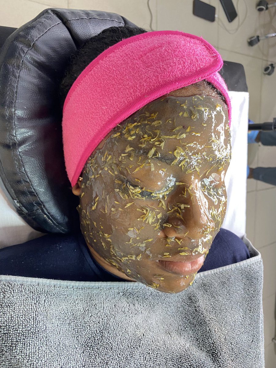 Vhueskin's tweet photo. Third slide is our mood this week🤩
For bookings: https://t.co/VaLaLMUhdn
#medspa #jellymask https://t.co/Ij8PV1R4dS