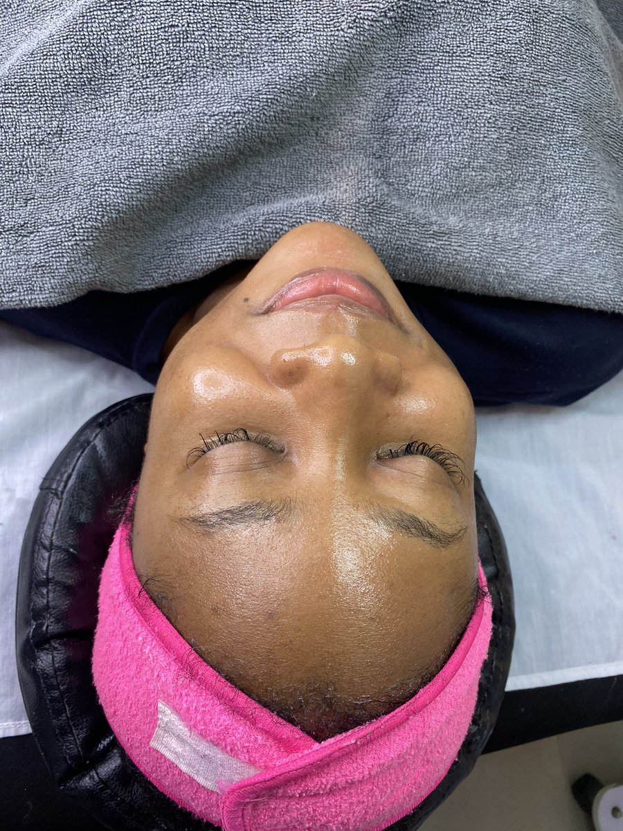 Vhueskin's tweet photo. Third slide is our mood this week🤩
For bookings: https://t.co/VaLaLMUhdn
#medspa #jellymask https://t.co/Ij8PV1R4dS