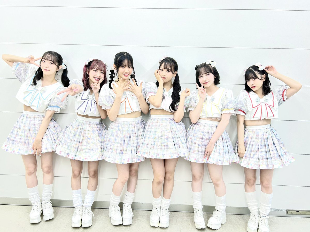 FRUITS_ZIPPER's tweet photo. 「わたしの一番かわいいところ」リリースイベント@ベルエポック原宿

ありがとうございました！

櫻井優衣不在ということで、
ハピチョコ🍫で「なぁになぁに？」をやったのはだぁれだぁれ？
そして横の人、かぁおかぁおがやぁばやぁば

#ふるっぱー #わたかわ https://t.co/e4Y0aspGw3